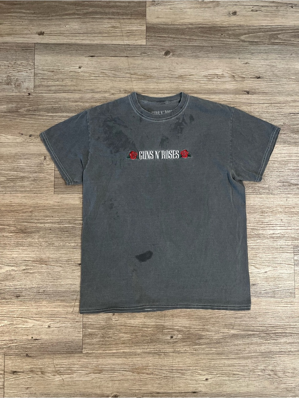 Guns N’ Roses Embroidered Tee Size Small